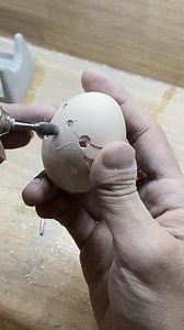 910 reactions · 8 comments | Master Egg Carver Chen transforms fragile eggshells into intricate works of art, showcasing his incredible precision and steady hand. Each piece reflects his mastery of this time-honored craft, turning delicacy into beauty. Artist: 蛋雕灬传陈手工 / cunkoushouzuo on Douyin #egg #art #carving | Arts Terra | Facebook