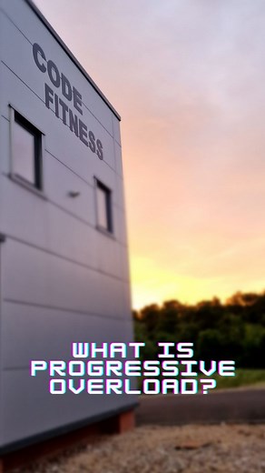 💥HOW CAN WE USE PROGRESSIVE OVERLOAD IN OUR TRAINING?💥 Just an insight into what progressive overload is from one of our fantastic coaches @rorymcc97 🏋‍♂️ We all at Code and majority of gyms use progressive overload in our training but do we realise? If every session you look to increase your reps or weights then you are using progressive overload. If not then why not is the next question? ⚖️ You can be progressive by changing either: • weights • reps • sets • exercises The goal is to make an
