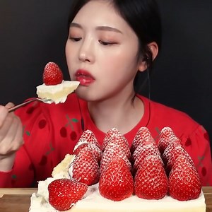 136K views · 6.5K reactions | Strawberry Cake Mukbang ASMR on 2nd Anniversary Celebration Eating Sounds Join my group: https://www.facebook.com/groups/boki.mukbang | Yummy Boki | Facebook