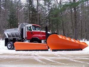 Viking Snowplows & Wings | T&T Body King | United States | New York