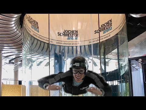 Bodyflying - Jochen Schweizer Arena München - Fliegen im Windtunnel
