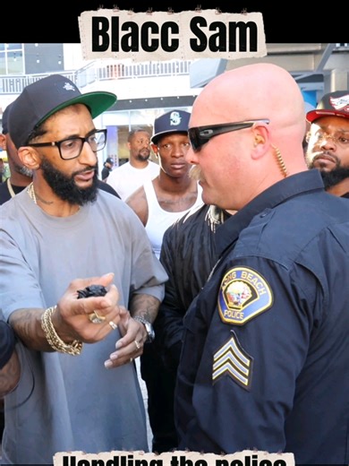 The show must go on... It was a beautiful event with a lot of happy people of different cultures but unfortunately it only takes one bad apple... Watch the full 24 minute YouTube video with the link in my bio 🫡 #longbeach #marathonburger #snoopdogg #blaccsam #grandopening