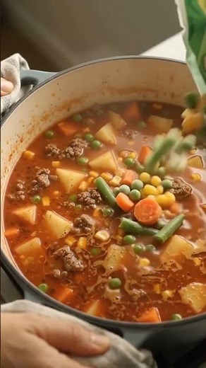 Hearty Vegetable Beef Soup #VegetableBeefSoup #EasyDinnerRecipes #ComfortSoup #HomeCooking
