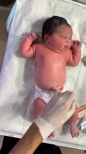 initial assessment of a cute baby | newborn baby care moments #trendingreel #baby #cutebaby #cute #loveyou #shorts #short #babylove #baby | Nurse Life