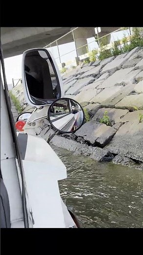 Boston Duck Tours 2022 boat travel amphibious vehicle Going in and out of the Charles River water