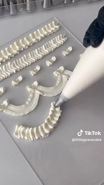 Vintage Cake Decorating Techniques