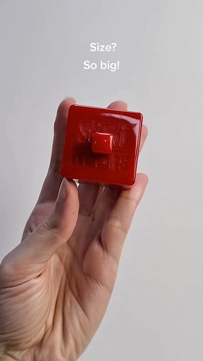 Original vs Giant Red Kubes Comparison