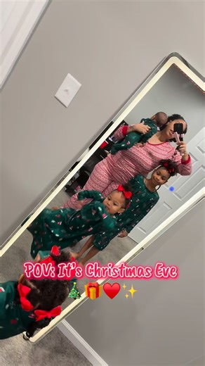 Our Christmas Eve party was a hit, I am extremely grateful that our house was filled with family. We have all been through some things this year and to be able to be together through it all feels so precious. We had a nacho bar, concession stand for the movie 🍿 grinch punch, red velvet Oreo 🍪 along with other tasty spirits. #christmastime #grateful #family #christmaseve #merrychristmas | Alyssa Timmons