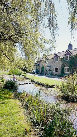 Sutton Poyntz 💚 One of Dorset’s prettiest villages, and just a 10-minute drive from Weymouth Seafront 🚗🌊 A peaceful little spot that’s well worth adding to your Weymouth itinerary ✨ #LoveWeymouth #WeAreWeymouthTM #ThisIsWeymouth #Weymouth #DorsetVillages #HiddenDorset #VillageLife | Loving Weymouth & Portland