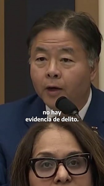 Pam Bondi defiende opacidad con archivos de Epstein