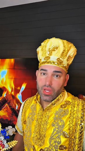 Corona para chango | Emilio Adan Perez