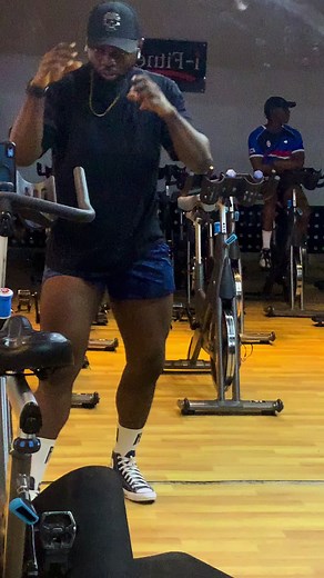 Leg day grind!! Big thighs or nothing🦍….#fitness #gymtok #onthisday