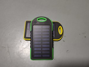 [Hot Item] Mini Solar Move Powerbank 5000mAh Outdoor Charger Large Capacity