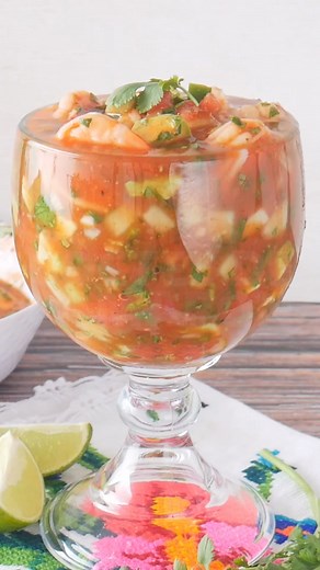 Cóctel de Camarón 🦐 Mexican Shrimp Cocktail, is an easy and refreshing recipe that’s incredibly yummy 😋 See comments for recipe 👉🏼 https://inmamamaggieskitchen.com/coctel-de-camarones-or-mexican-shrimp-cocktail/ #mexicanfood #mamamaggieskitchen | Mama Maggie's Kitchen