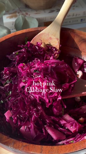 Gut Healthy Hot Pink Slaw✨🥬💖 It’s been staple for over 7 years since I created it & I’m still obsessed!! So delicious, versatile and improved my gut health so much! PLUS you can meal prep it for the week! 🙌🏼 The key to this recipe is allowing to refrigerate and break down a bit before eating! I put the recipe 🔗 via my profile or googley “justine cooks vegan gut healing hot pink slaw” 💕 #veganrecipes #cabbage #slaw #easyrecipes #plantbased #plantbasedrecipes #healthylifestyle #guthealth #he