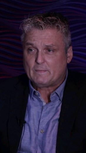 Quando uma ideia ousada se torna um sucesso estrondoso! O presidente David Hudson compartilha a jornada da realização do épico SFT 12: São Paulo vs Rio de Janeiro. Uma ideia inicialmente desacreditada, mas que se transformou na maiores edições da história do SFT! 🌟 E você, o que achou desta edição especial? Deixe sua opinião nos comentários! 👇 #SFT #SPvsRJ #SFT12 #DavidHudson #Bastidores #SFTMMA #ArtesMarciais | SFT Combat