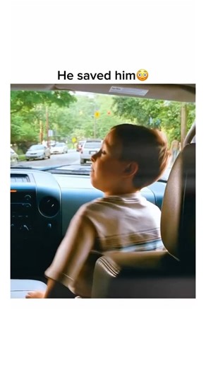 Movie Clips on Instagram: "✨ An inspiring true story about compassion, courage, and opportunity…⁠ 🎬 The Blind Side⁠ 📖 The Blind Side tells the remarkable real-life story of Michael Oher, a homeless teenager whose life changes when he’s taken in by the Tuohy family. With their support, Michael discovers his potential both in school and on the football field, ultimately rising to become an NFL star. Heartwarming, emotional, and filled with powerful moments about kindness and second chances. 🏈❤️