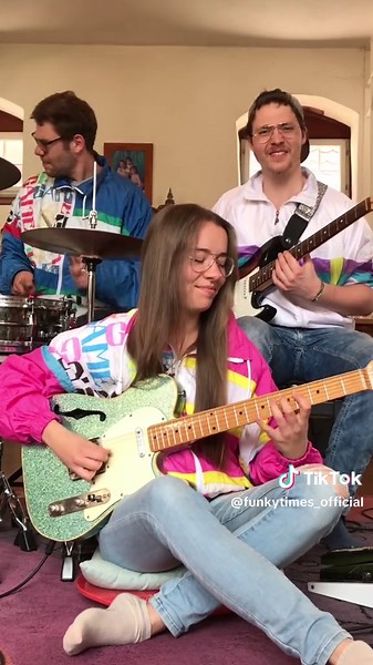 Explore Funky Guitar Sounds with Talented Musicians