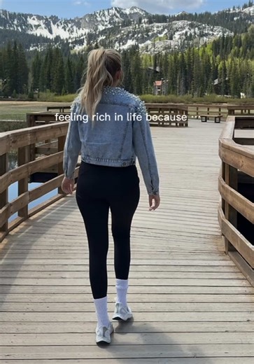 grateful to feel ‘rich’ in life - moments that move and memories more valuable than possessions ✈️