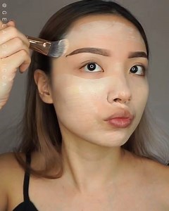 Achieve that flawless look using all products from Bobbi Brown. Our NEW Skin Long-Wear Weightless Foundation comes in 3 different formulas: Liquid, Compact and Cushion Compact. Add some color with our Shimmer Brick highlighter and Luxe Lip Color lipstick. Available to purchase at Bobbi Brown counters and selected Sephora stores. (Angelicca Marthin is using shade SAND) #AllDaySmile #BobbiBrownID | Bobbi Brown Cosmetics