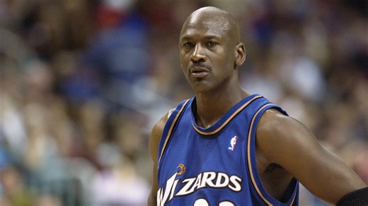 Legendary Bulls announcer fired after breaking one rule about the entrance music during Michael Jordan’s return to Chicago