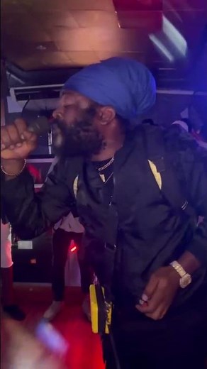 Bushman Jamaican Singer and Fantan Mojah Live #bushman #reggae