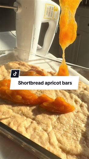 Delicious Apricot Shortbread Bars Recipe to Try!