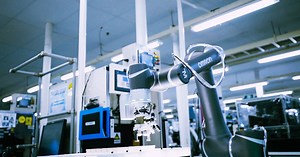 協調ロボット 人と同じ空間で働ける安全設計 | ロボティクス | オムロン制御機器