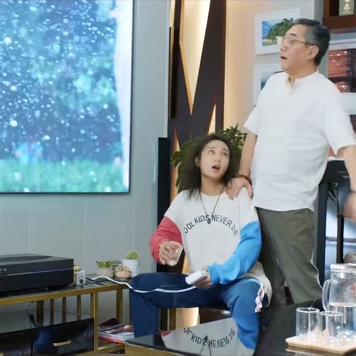 220K views · 214 reactions | Why are they okay? #ZhangYaQin #张雅钦 | Fangirl Squid | Facebook