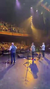 BALCONY LITERALLY BOUNCING 🔥🔥 #milwaukee | The High Kings