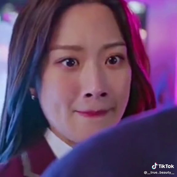 -.EPISODIO 10.- T/n esta mal por lo de soho, pero piensa en sus sentimientos, y le quiere decr algo a Seojun, pero los interrumpen, que le querria decir?#kdrama #historias #truebeauty #dorama #bellezaverdadera #historias