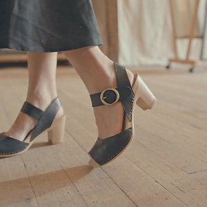 715 reactions · 11 shares | Iconic shoes for the always-original women who fill them. | Dansko Footwear | Facebook