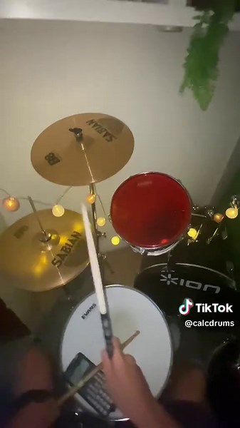She bangs the drums #fyp #drums #stoneroses