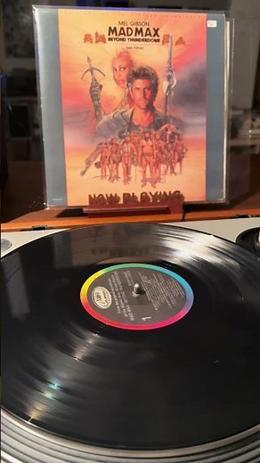 Tina Turner -We Don't Need Another Hero",St Italy 1985 su Capitol Records-64 2403801,Vinile,LP,Album
