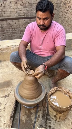 Mr.Ladoo on Instagram: "How Clay Diyas Are Made from Scratch | Traditional Diya Making Process 🪔✨ #mrladoo #diya #craft #reelkarofeelkaro #reelindia❤️❤️ #reelitin"