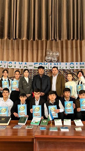 19-maktab on Instagram: "19-umumiy o’rta ta’lim maktabida 6-dekabr “O’zbekiston Respublikasi Konstitutsiyasi qabul qilinganligining 33-yilligi” mubosabati bilan 9-b sinf o’quvchilari ishtirokida “Konstitutsiya-erkinligimiz kafolati” deb nomlangan tadbir bo’lib o’tdi."