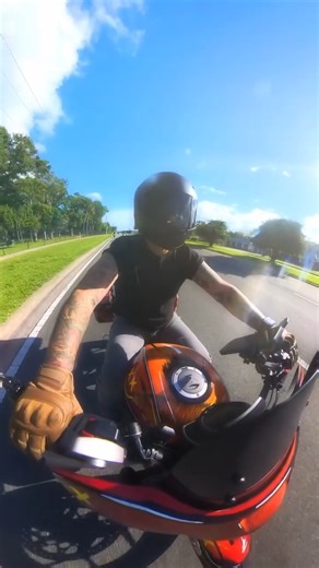 We love a Biketoberfest® flashback! 😍 Don't miss Biketoberfest® 2026 on October 15-18 in Daytona Beach, Florida! 📷 by @chris.and.chaos: Another clip from Biketoberfest. #biker #bikerlifestyle #bikerguy #bikergirl #bikerchick #bikercommunity #bikerlove #motorcycle #motorcycles #hondapowersports #harleydavidsonmotorcycles #indianmotorcycle #hondarebel #hondarebel500 #hondarebel1100 #motorcyclelove #motorcyclelife #motorcyclelifestyle #biketoberfest #bikeweek #daytonabikeweek #groupride | Biketob