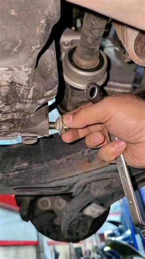 Engine water pump Leakage Ford Taurus #auto #mechanic | Attaautotechnician444