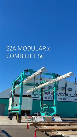 REMOTE CONTROL CRANE LOADS MODULAR ADU! #modularhomes