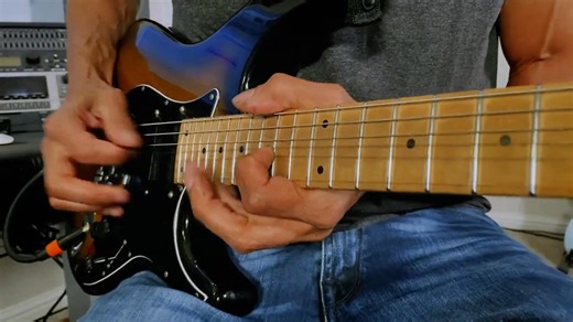 Come and Get It! For guitar lessons 👉howegreg8@gmail.com #greghowe #guitar #kieselguitars #daddario #guitarist #guitarsolo #guitarplayer #electricguitar #shred #guitarworld #vegatrem #Dunlop #overloud_official #dvmarkamps #merchandise | Greg Howe