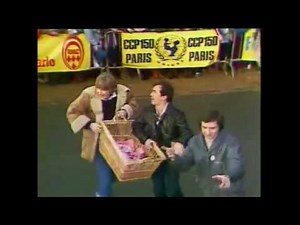 Les Charlots - L'Essentiel - Les Petits Papiers de Noël 1981