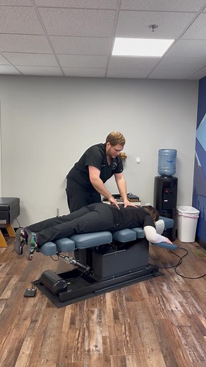Thompson Drop Table Technique #chiropractic #chiropractortiktok #wellnes #chiropracticadjustment