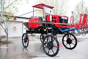 [Hot Item] 700L Tractor Boom Sprayer for Insecticide and Fertilization Self Propelled Diesel Engine Tractor Sprayer