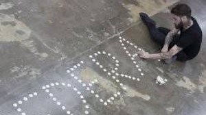 La profanación de hostias de Abel Azcona lleva a España al Tribunal de Estrasburgo: caso admitido