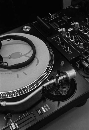 Chris Stussy - Breather X KETTAMA: Electronic Music Vibes
