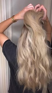 Easy pull through Braid that looks so full!! Save and try for later!! #bohochic #bohobraids #easybraids #braidstyle #easyhairstyles #quickhairstyles #hairstylesforwomen | Chelsey Gobbo