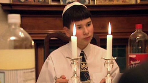 Celebrating Shabbat in a Jewish home