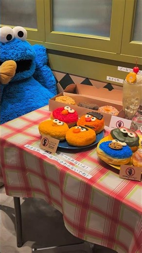 Sesame Street Café. Mango donut is a must-try.🍩