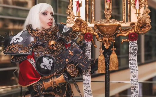 著名coser Intraventus 的战斗修女旗手cos 使用大量金属装饰件