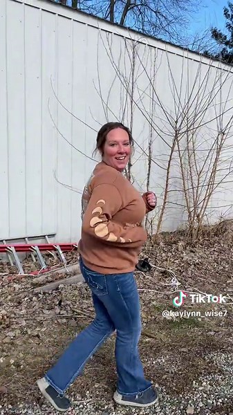 I cannot with her #hateherforthis